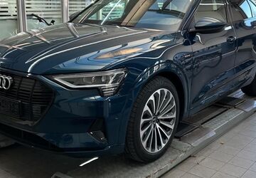 Audi e-tron 45.369 km 36.355 &euro; Hagen 58091