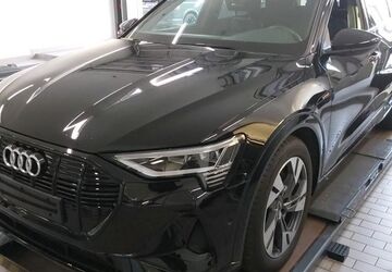 Audi e-tron 32.073 km 31.565 &euro; Hagen 58091