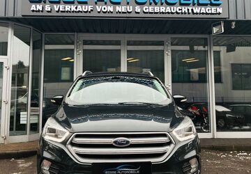 Ford Kuga 156.000 km 11.999 &euro; Olpe 57462