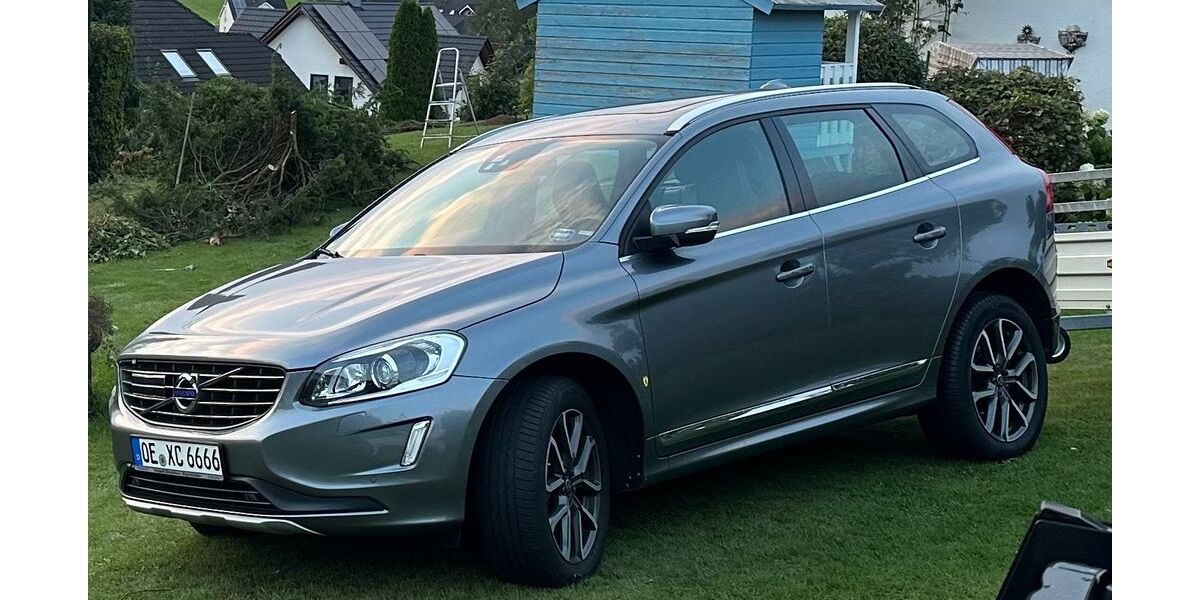 Volvo XC60 142.000 km 20.600 &euro; Olpe 57462