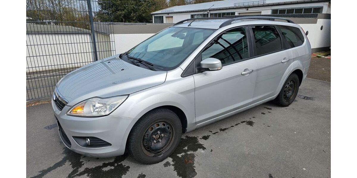 Ford Focus 255.000 km 2.399 &euro; Lüdenscheid 58511