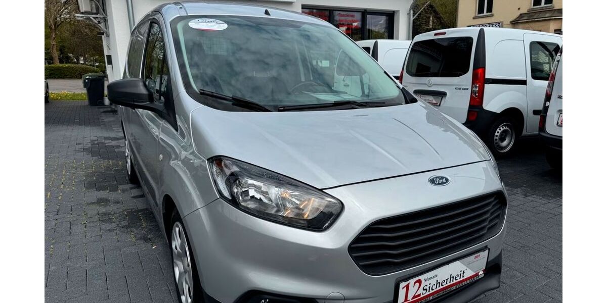 Ford Transit Courier 125.000 km 8.749 &euro; Gummersbach (Zwischen Toom Markt und ATU) 51645