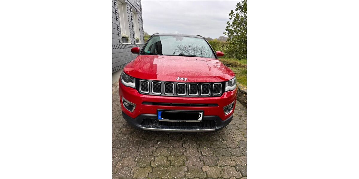 Jeep Compass 61.000 km 18.990 &euro; Hückeswagen 42499