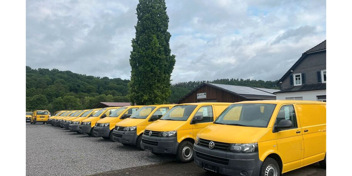 VW T5 Transporter 128.000 km 9.800 &euro; Finnentrop 57413