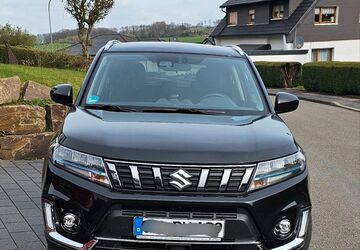 Suzuki Vitara 16.000 km 21.900 &euro; Lindlar 51789