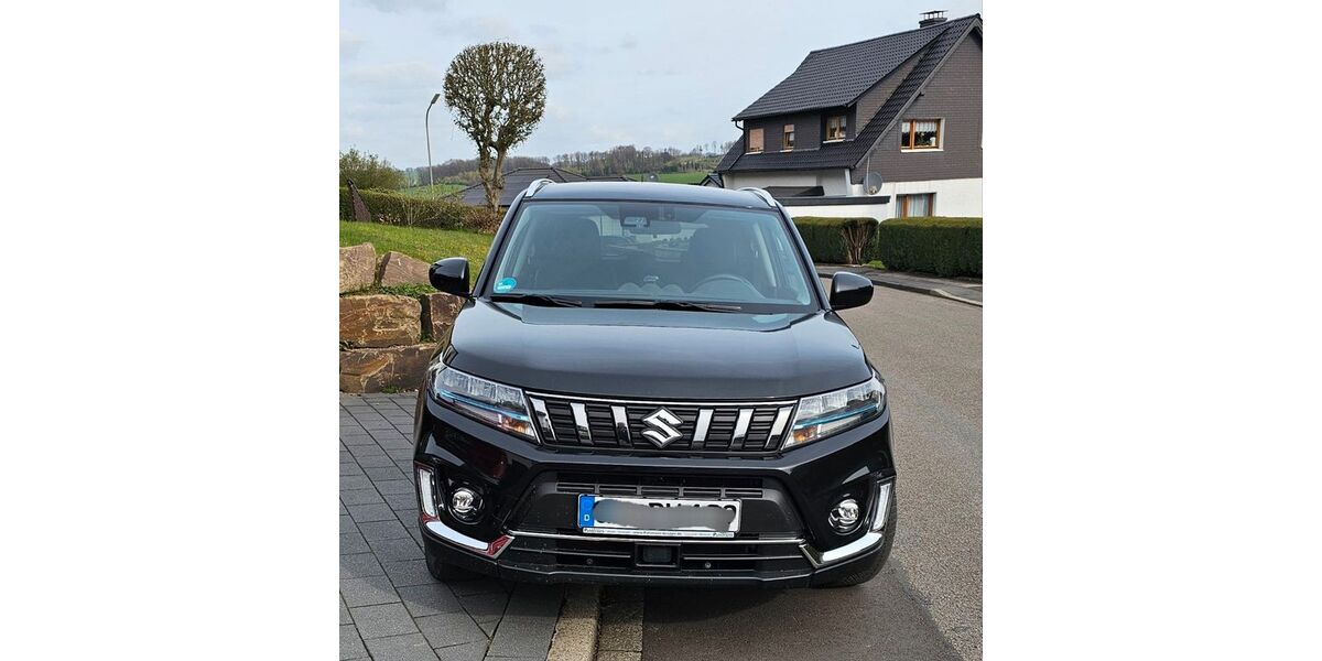 Suzuki Vitara 16.000 km 21.900 &euro; Lindlar 51789