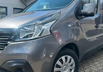 Renault Trafic 94.000 km 20.749 &euro; Gummersbach (Zwischen Toom Markt und ATU) 51645