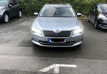 Skoda Superb Kombi 157.000 km 17.100 &euro; Werdohl 58791