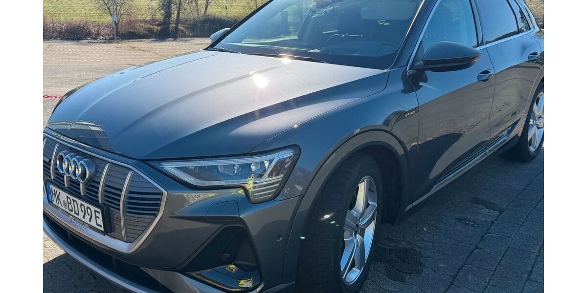 Audi e-tron 33.564 km 28.500 &euro; Plettenberg 58840