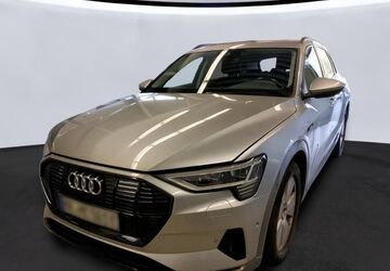Audi e-tron 22.478 km 29.770 &euro; Hagen 58091