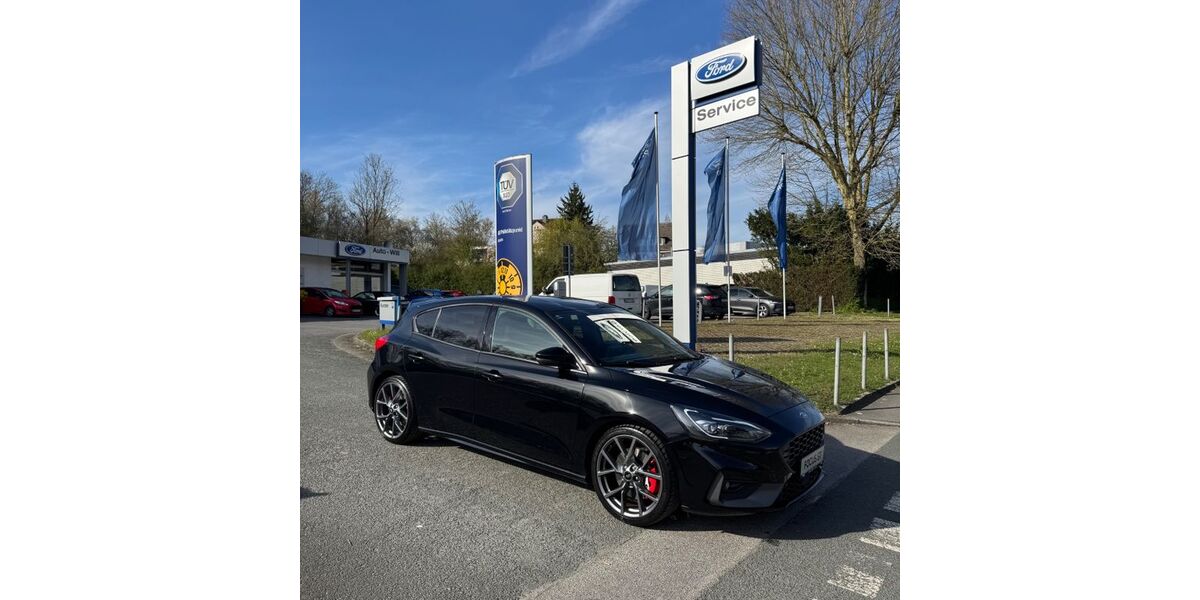 Ford Focus 23.020 km 26.978 &euro; Iserlohn 58636