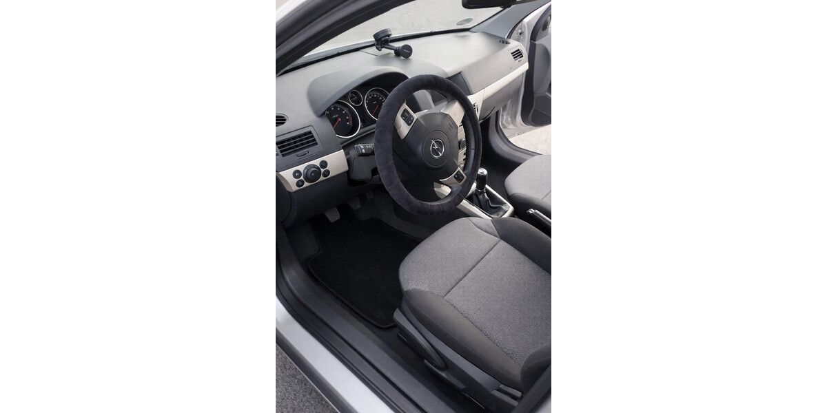 Opel Astra H 189.300 km 2.899 &euro; Gummersbach 51643