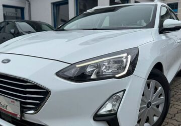 Ford Focus 100.000 km 10.949 &euro; Gummersbach (Zwischen Toom Markt und ATU) 51645