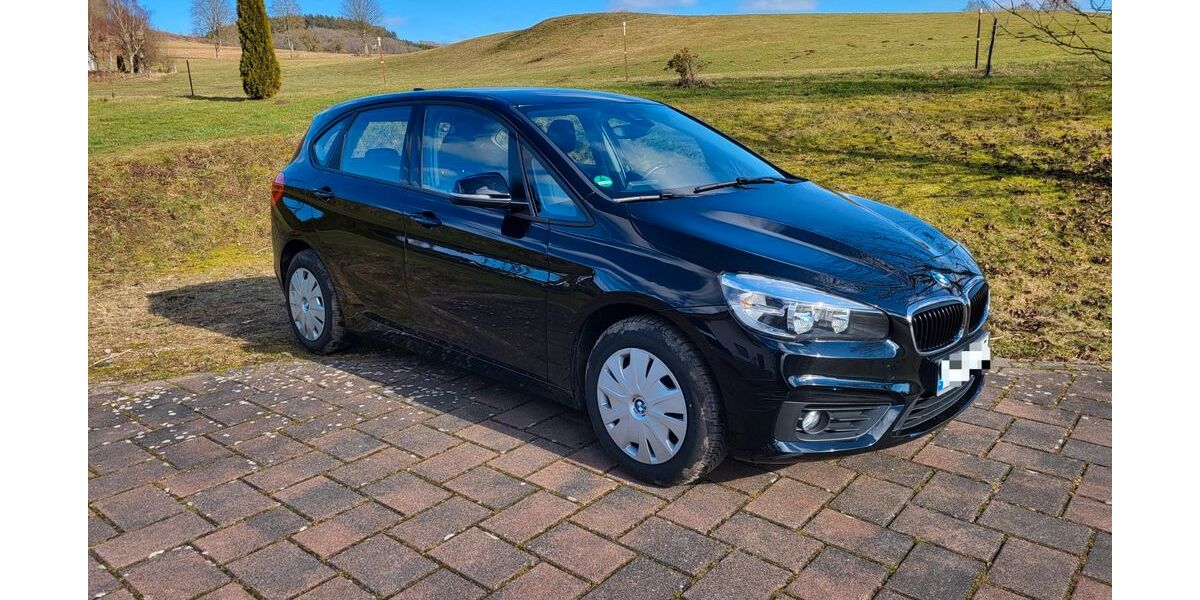 BMW 218 Active Tourer 79.100 km 11.950 &euro; Finnentrop 57413