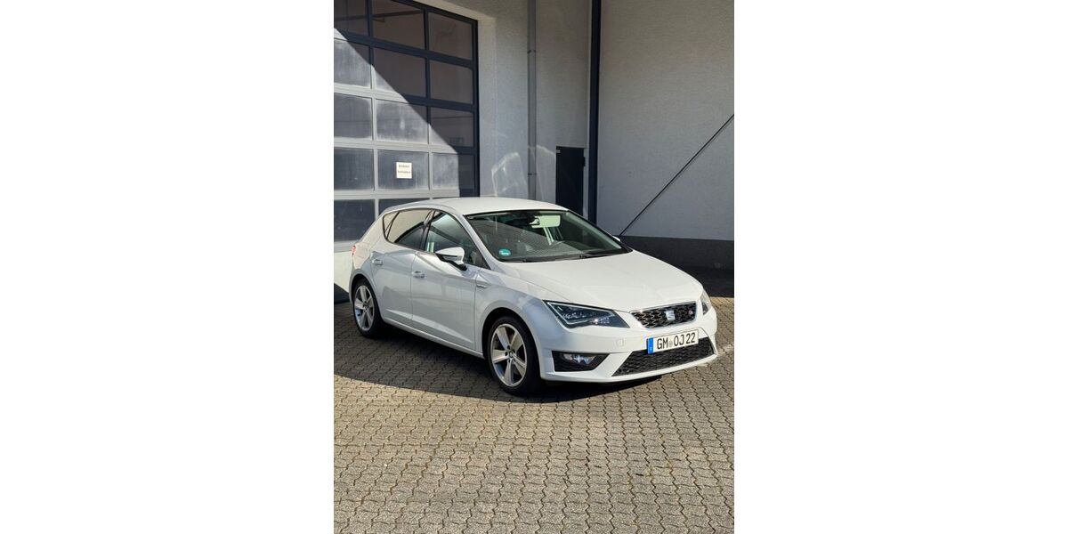 Seat Leon 157.369 km 10.799 &euro; Gummersbach 51647