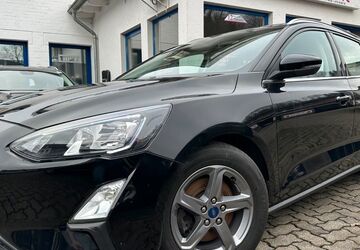 Ford Focus 139.000 km 10.949 &euro; Gummersbach (Zwischen Toom Markt und ATU) 51645