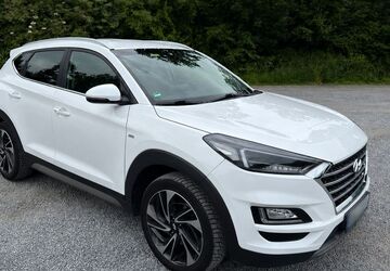 Hyundai TUCSON 103.000 km 18.500 &euro; Iserlohn 58636