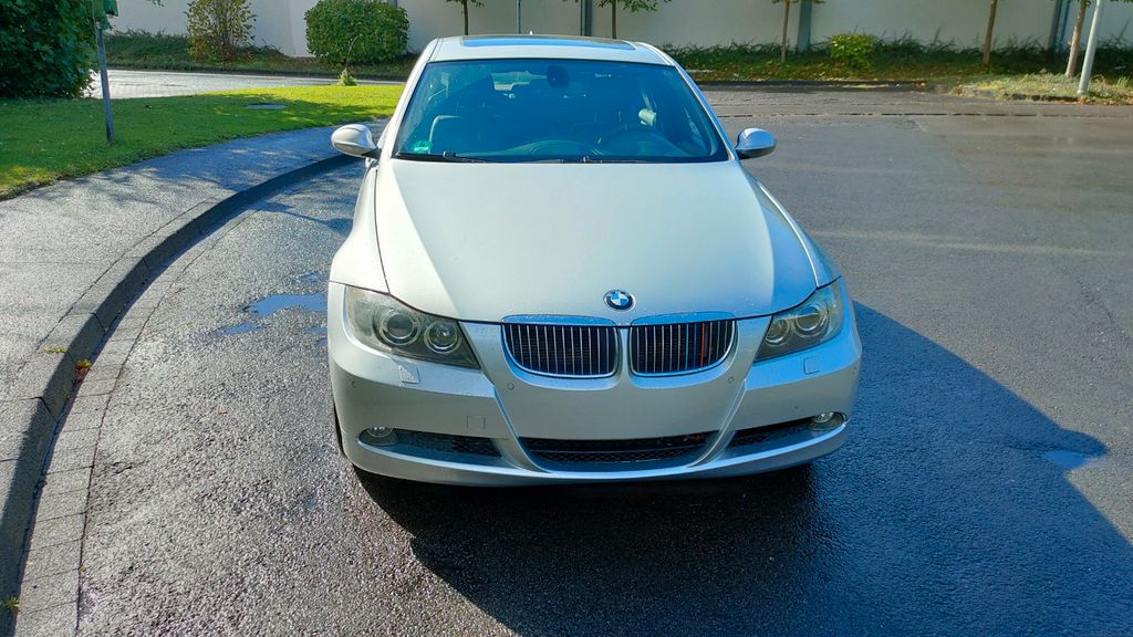 BMW 330 280.000 km 7.500 &euro; Gummersbach 51645