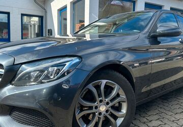 Mercedes-Benz C 220 237.000 km 14.649 &euro; Gummersbach (Zwischen Toom Markt und ATU) 51645