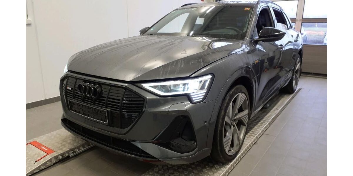 Audi e-tron 84.240 km 36.600 &euro; Hagen 58091