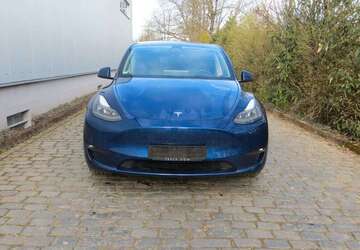 Tesla Model Y 61.900 km 35.990 &euro; Reichshof 51580