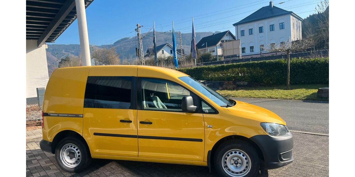 VW Caddy 136.000 km 6.450 &euro; Finnentrop 57413