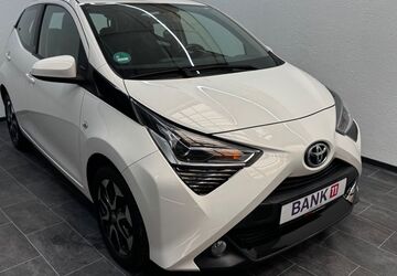 Toyota Aygo (X) 63.200 km 9.900 &euro; Plettenberg 58840