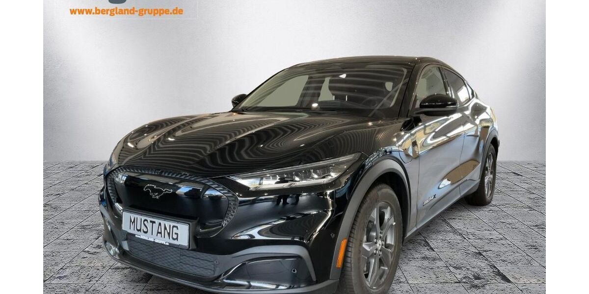 Ford Mustang Mach-E 7.000 km 41.290 &euro; Bergneustadt 51702
