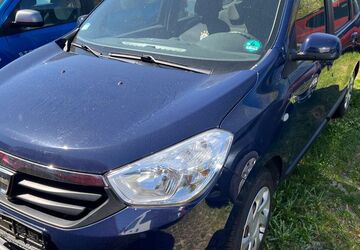 Dacia Lodgy 96.000 km 3.900 &euro; Halver 58553
