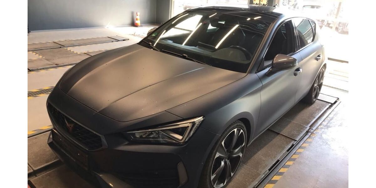 Cupra Leon 74.643 km 27.045 &euro; Hagen 58091