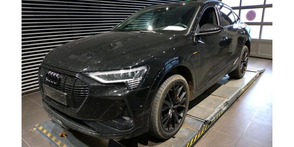 Audi e-tron 76.330 km 36.620 &euro; Hagen 58091