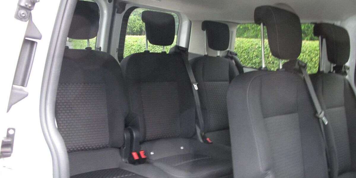 Ford Transit Custom 320 L1 H1 Trend 9Sitzer Heckfl. 99.100 km 23.987 &euro; Bergneustadt 51702